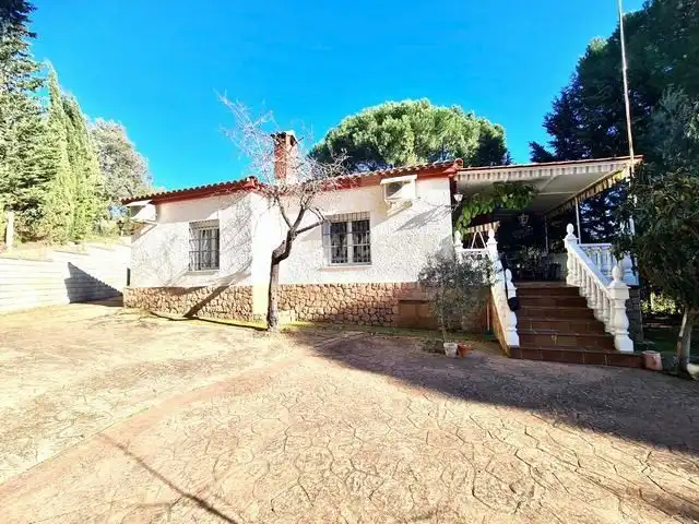 Casa rustica con piscina in vendita a Periurbano Oeste - Sierra, imagen 3