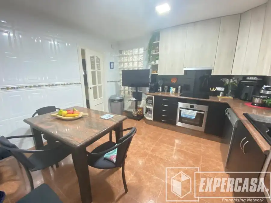 Kitchen of Houses for sale in Torrent  with Air Conditioner, Heating and Terrace