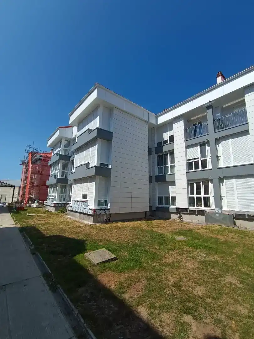 Vista exterior de Dúplex en venta en Miengo