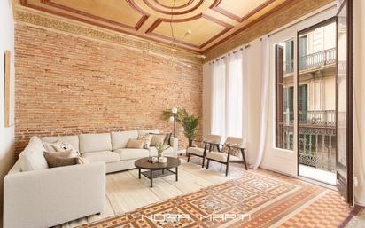 Living room of Flat for sale in  Barcelona Capital  with Air Conditioner, Heating and Terrace