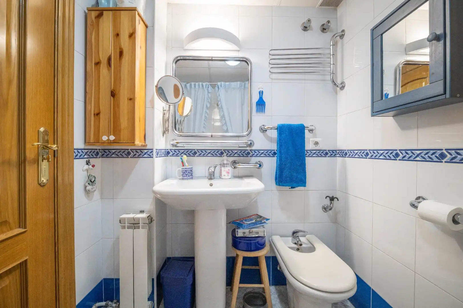 Badezimmer von Einfamilien-Reihenhaus zum Verkauf in Granada mit Klimaanlage