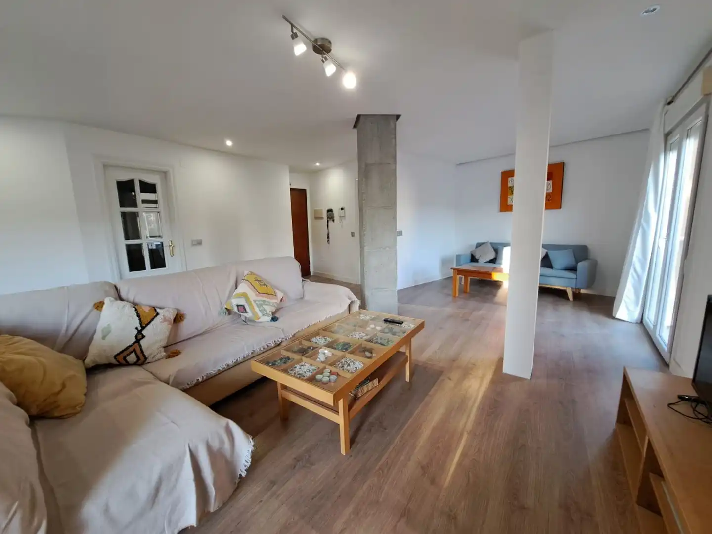 Living room of Flat for rent in Algeciras  with Air Conditioner, Furnished and Pets allowed