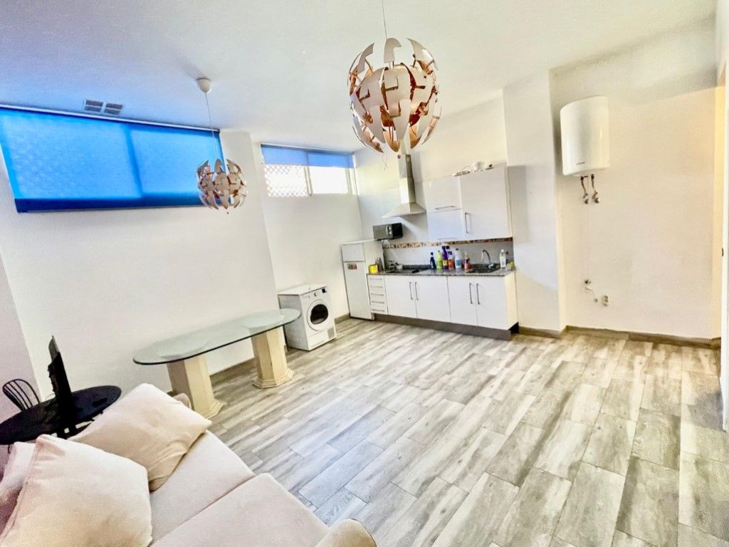 Kitchen of Flat for sale in Torrox  with Furnished