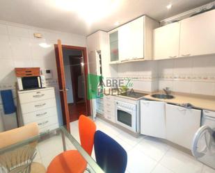 Cuina de Apartament de lloguer en Ourense Capital 