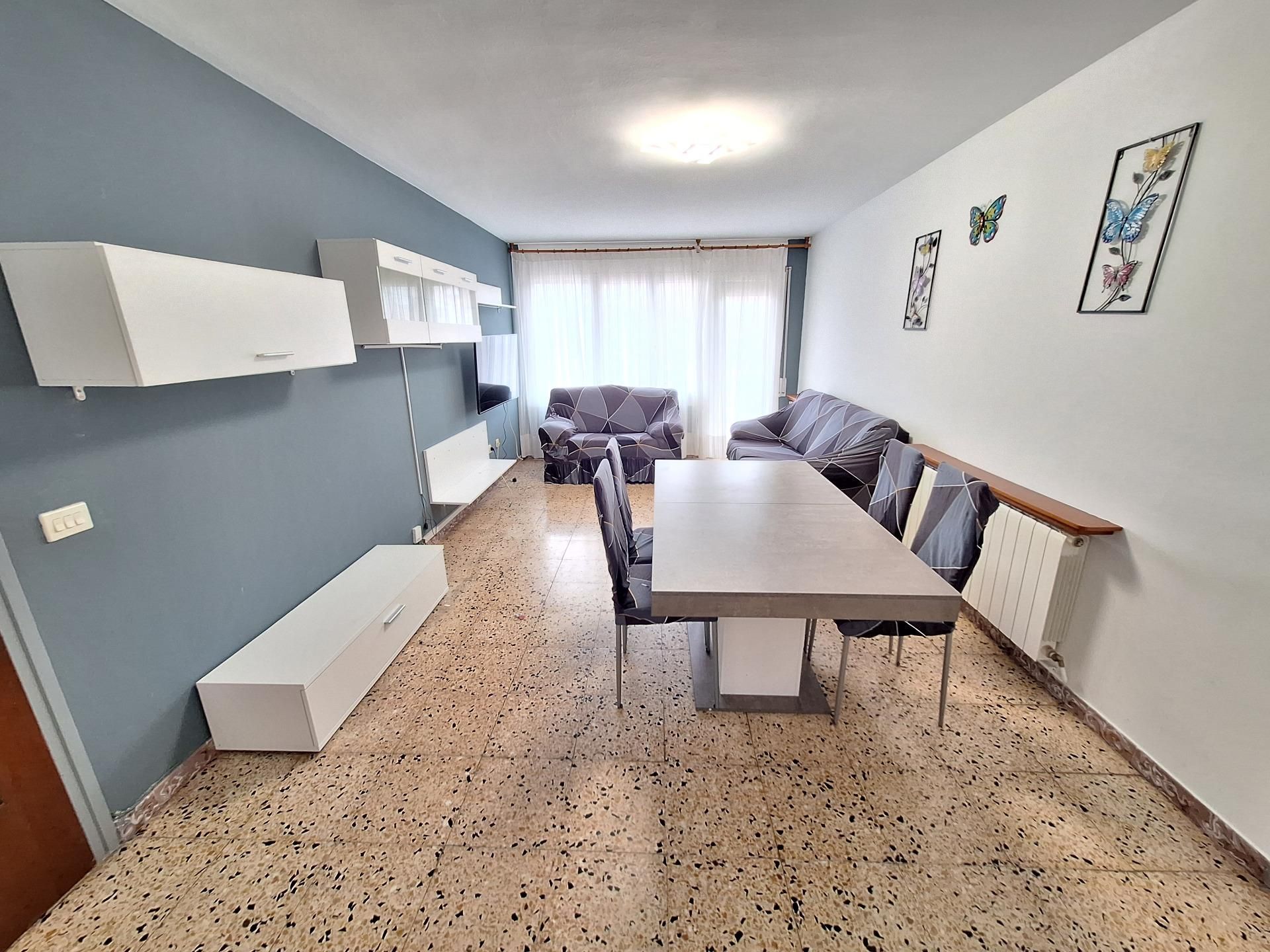 Sala d'estar de Pis en venda en Igualada amb Calefacció i Balcó
