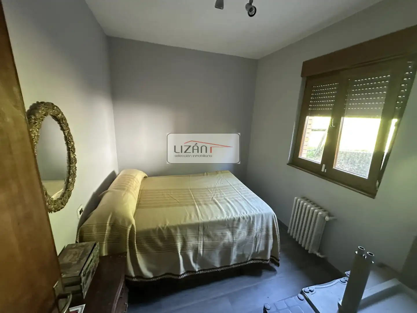 Dormitori de Casa o xalet en venda en Siero amb Calefacció i Parquet