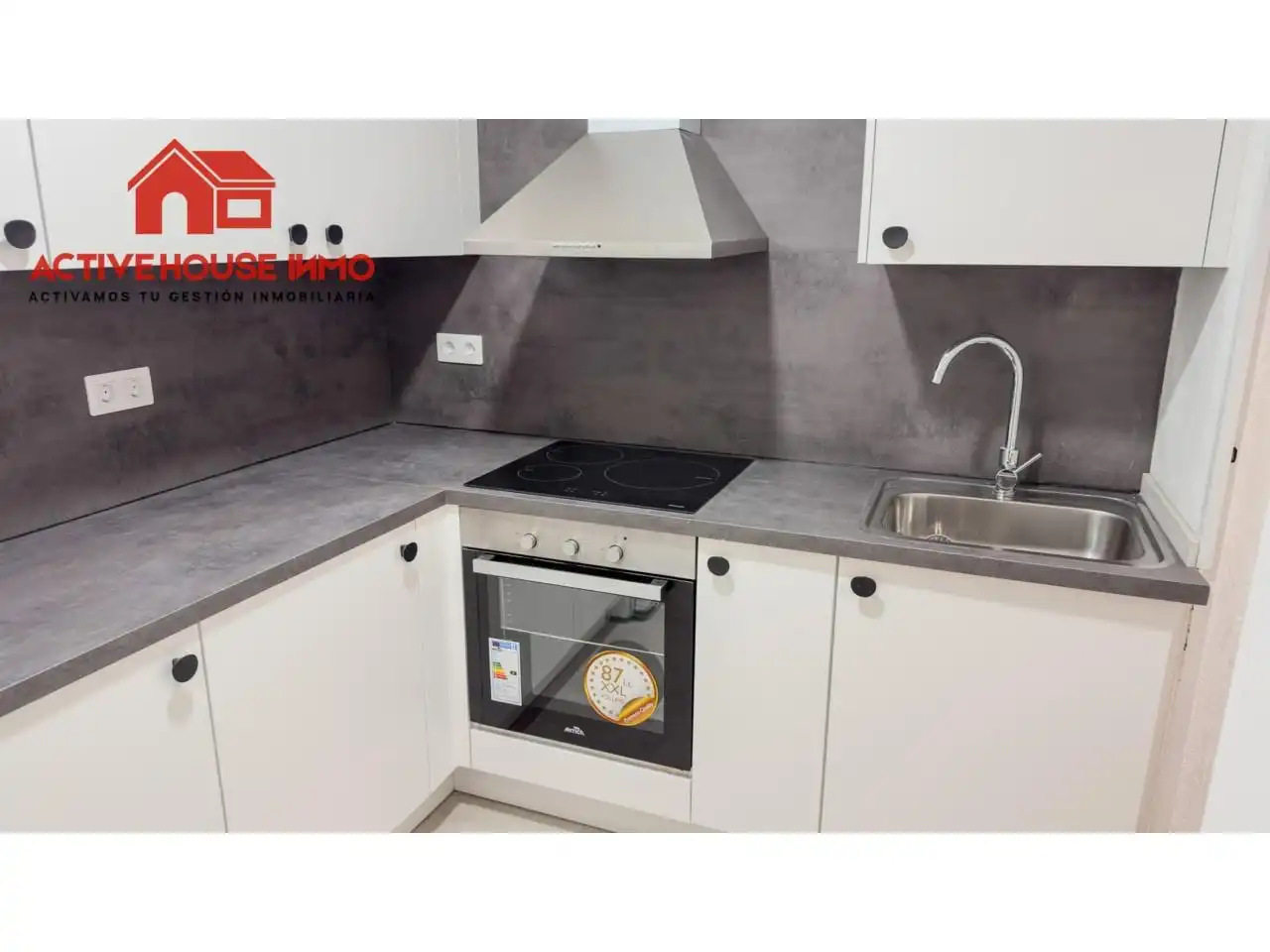 Küche von Wohnung zum Verkauf in La Ràpita mit Klimaanlage, Heizung und Terrasse