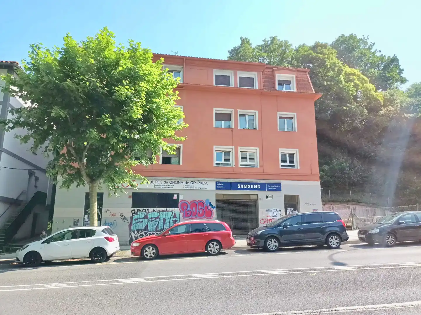 Vista exterior de Local en venda en Donostia - San Sebastián 