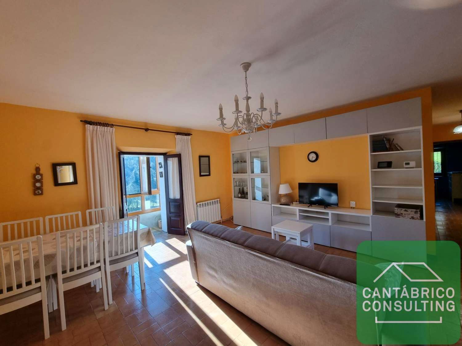 Sala d'estar de Casa o xalet en venda en Valdés - Luarca amb Terrassa, Traster i Internet