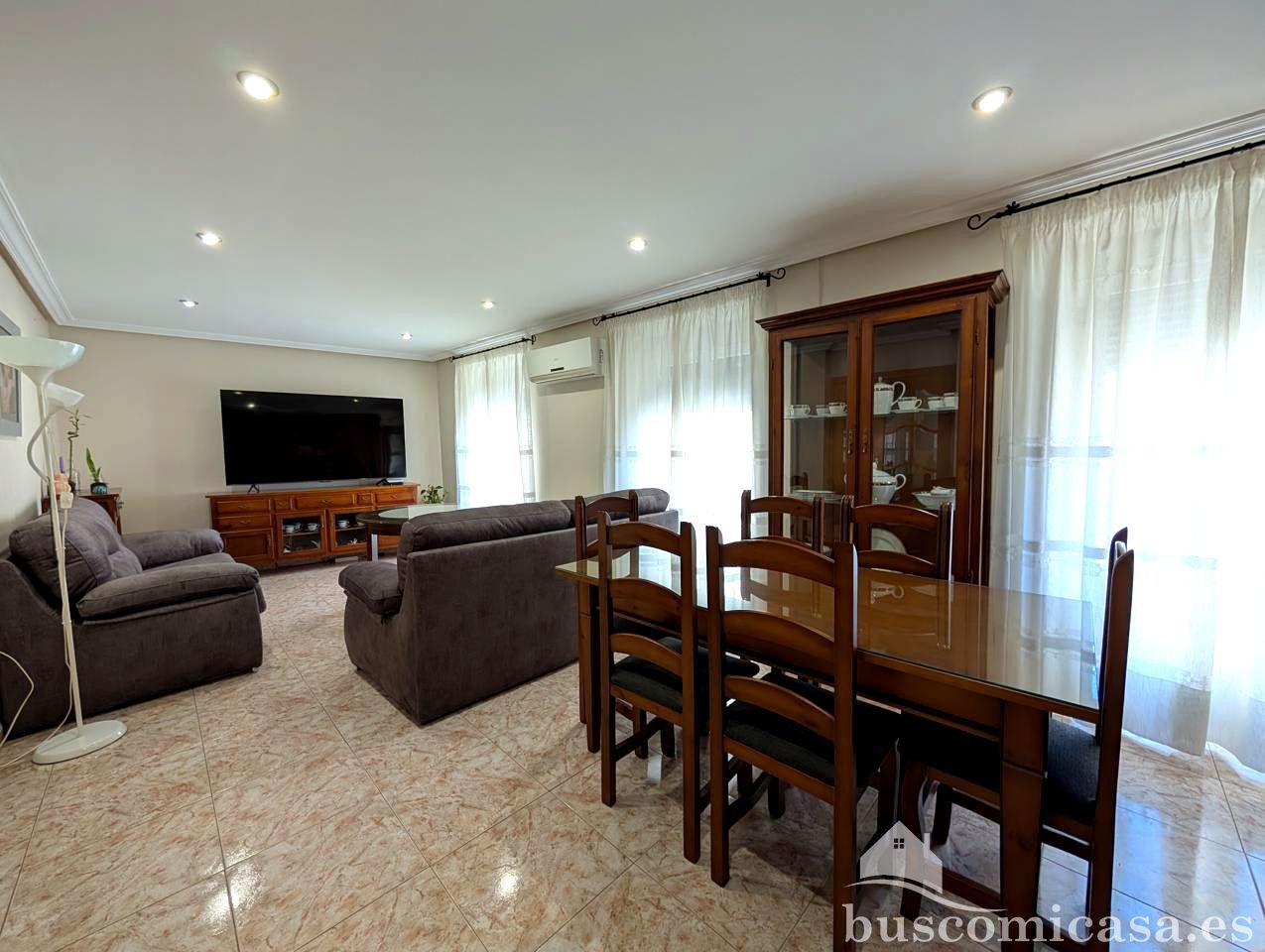 Sala d'estar de Pis en venda en Linares amb Aire condicionat i Balcó