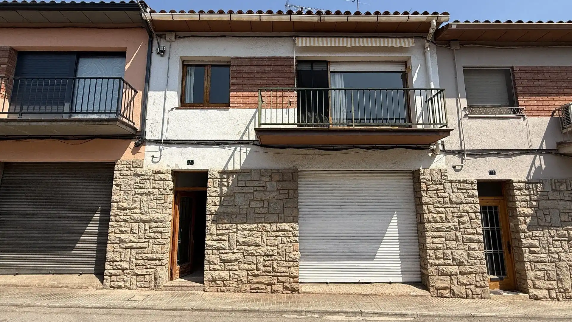 Vista exterior de Casa adosada en venta en Moià con Calefacción y Terraza