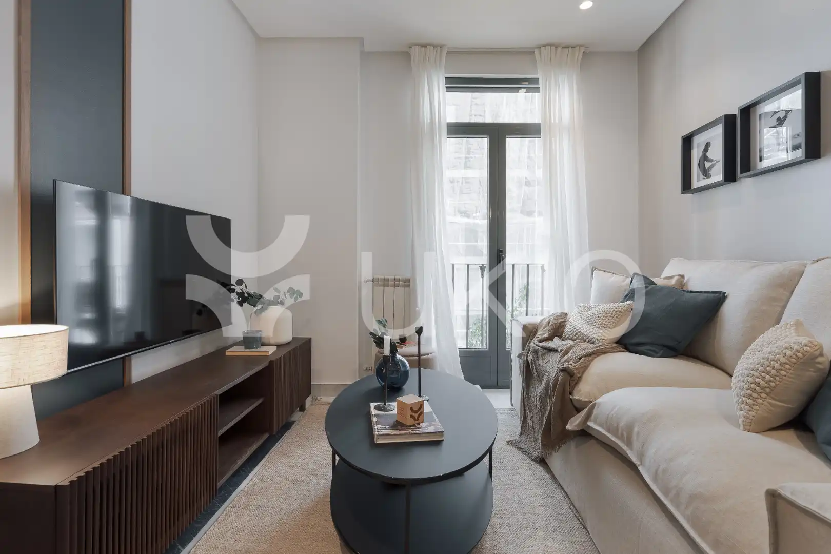 Sala d'estar de Apartament de lloguer en Madrid amb Aire condicionat, Calefacció i Moblat