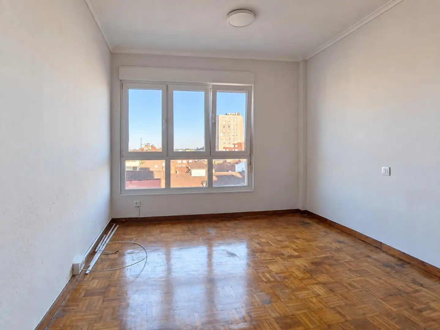 Bedroom of Flat for sale in Oeste