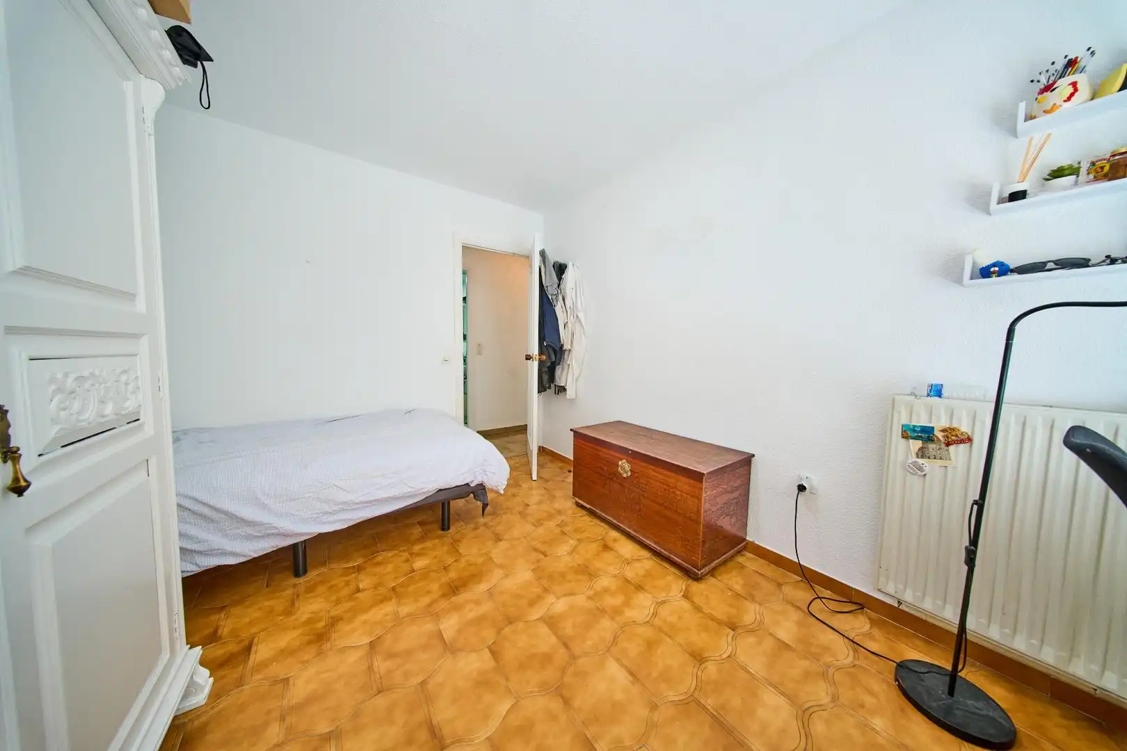 Bedroom of Flat for rent in Granada  with Heating, Terrace and Storage room