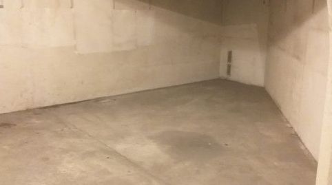 SÚPER OPORTUNIDAD en Zona Maçana  En venta garaje cerrado doble con altillo y persiana privada, con 2530m2.