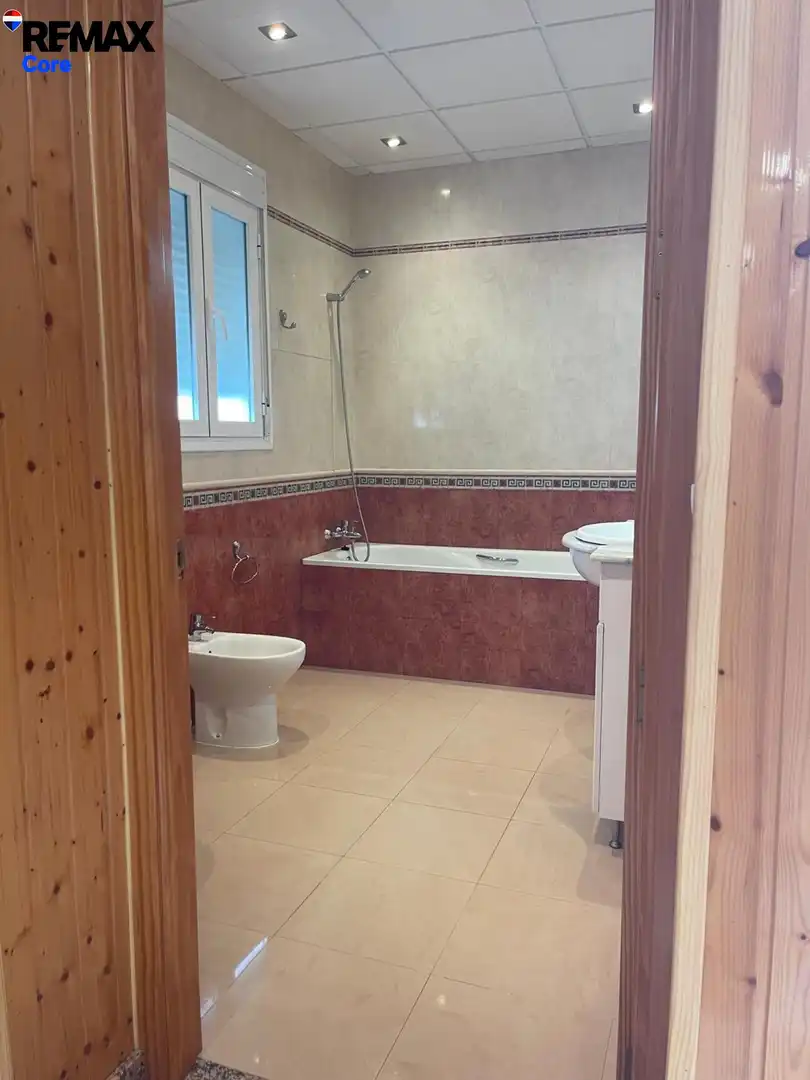 Badezimmer von Haus oder Chalet zum Verkauf in Montijo mit Klimaanlage, Heizung und Abstellraum