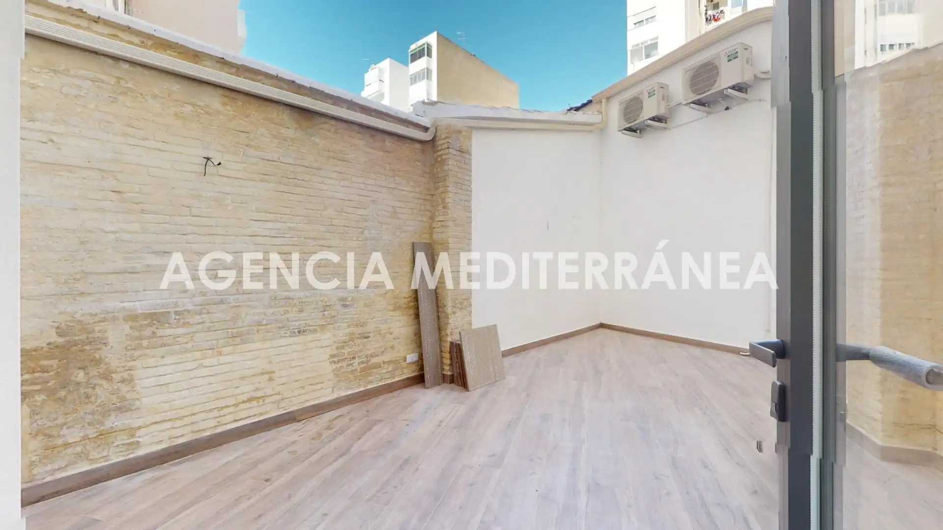 Piso en venta en Valencia con Aire acondicionado, Calefacción y Terraza