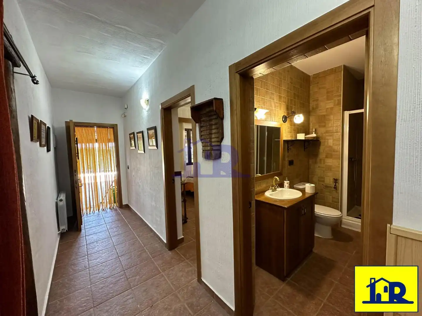 Bathroom of Houses for sale in Villar de Olalla  with Heating, Terrace and Storage room