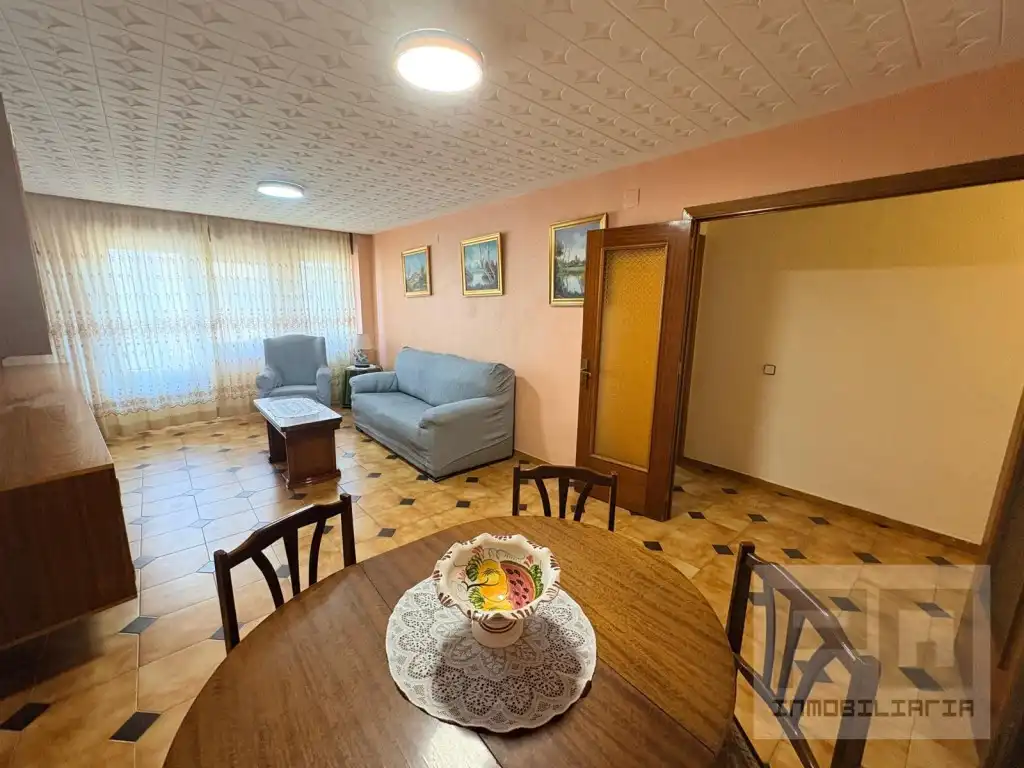 Living room of Flat for rent in Las Navas del Marqués 