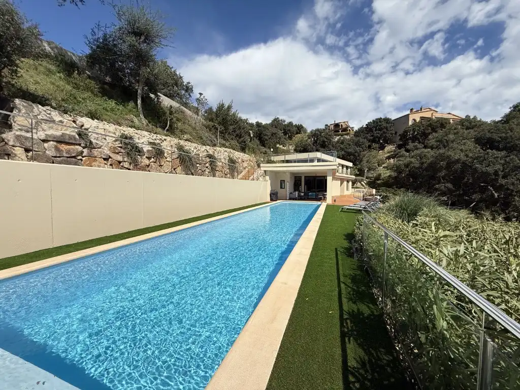 Casa amb piscina en venda a Calle Roca Vila 1021, imagen 10