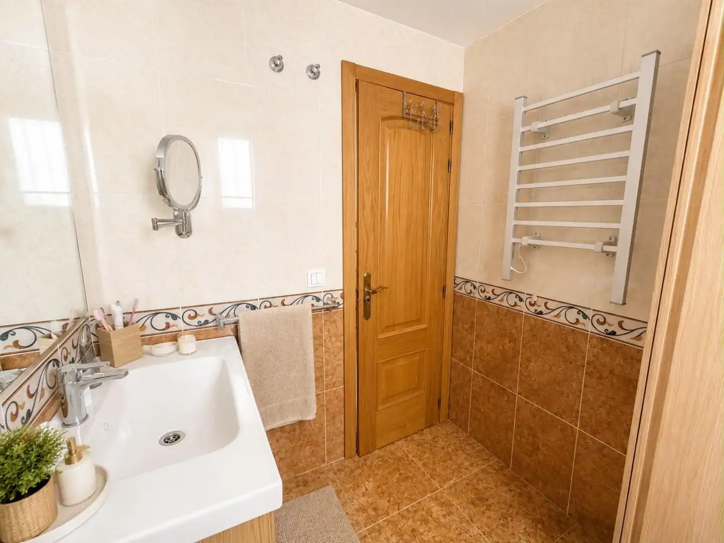 Bany de Pis de lloguer en Torrequebrada