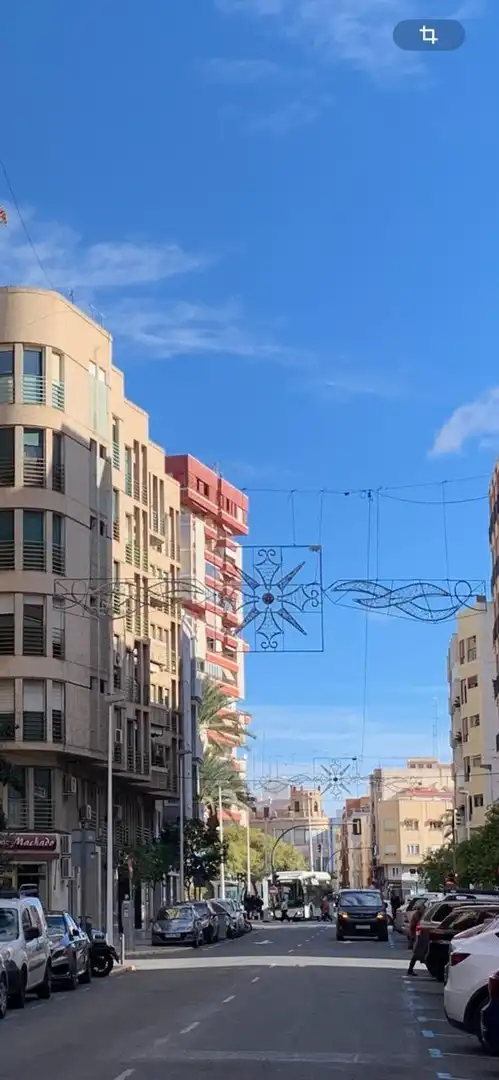 Vista exterior de Piso en venta en Elche / Elx con Aire acondicionado, Terraza y Trastero