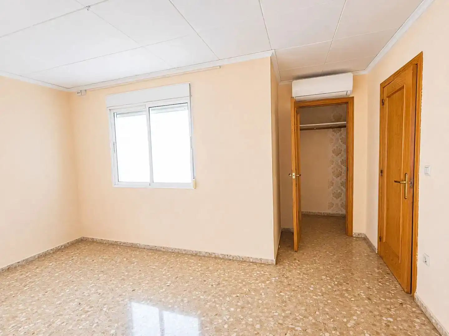 Habitación de Casa o chalet en venta en Carcaixent con Aire acondicionado, Trastero y Amueblado
