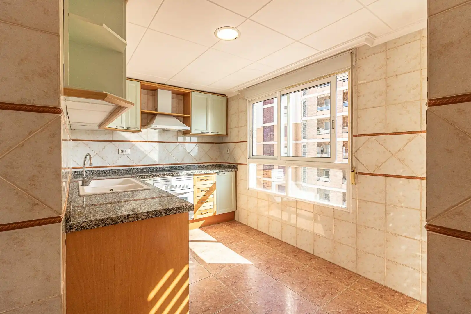 Cocina de Piso en venta en Cullera con Aire acondicionado, Calefacción y Balcón
