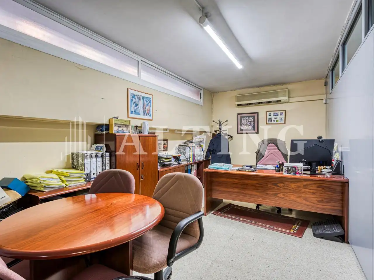 Commercial properties for sale in Barcelona  with Air Conditioner