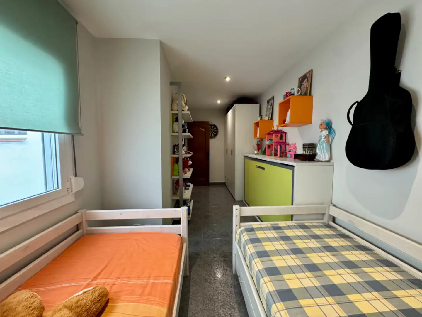 Piso en venta en Sant Boi de Llobregat con Aire acondicionado, Terraza y Trastero