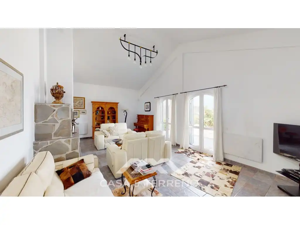 Living room of Houses for sale in Sayalonga  with Air Conditioner, Private garden and Terrace