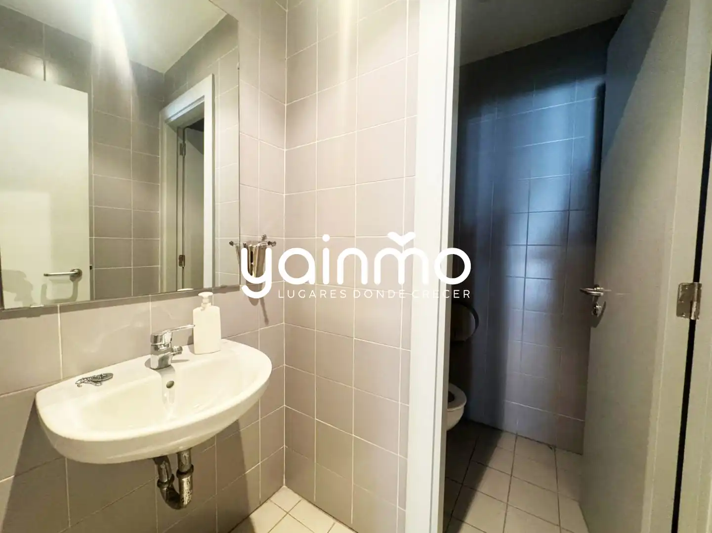 Baño de Local en venta en San Ildefonso - Catedral