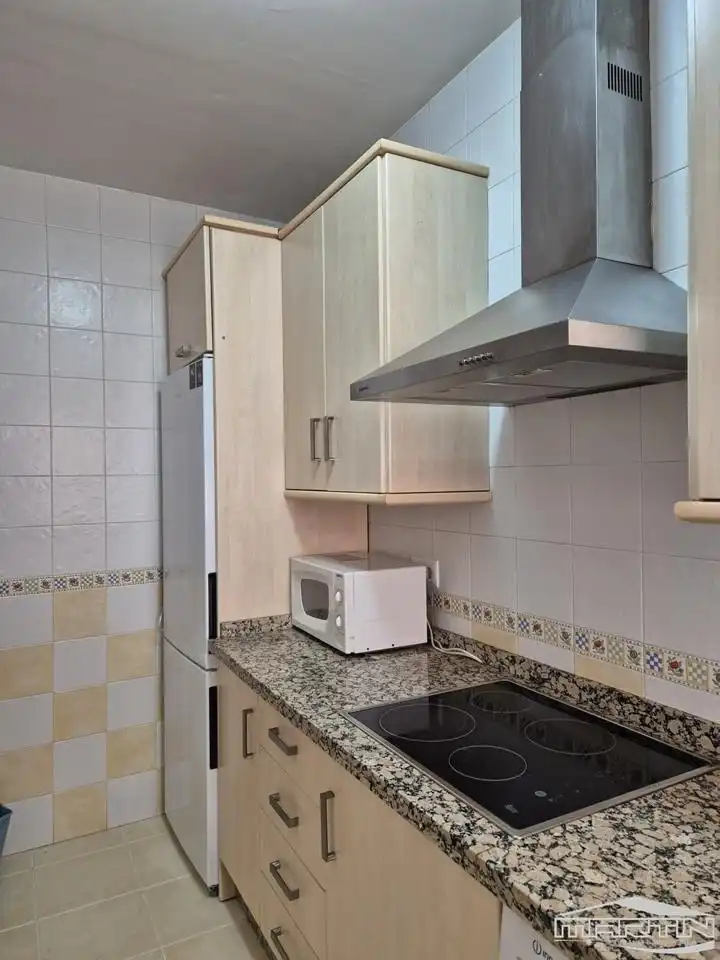 Küche von Wohnung zur Miete in Lucena mit Klimaanlage, Abstellraum und Möbliert
