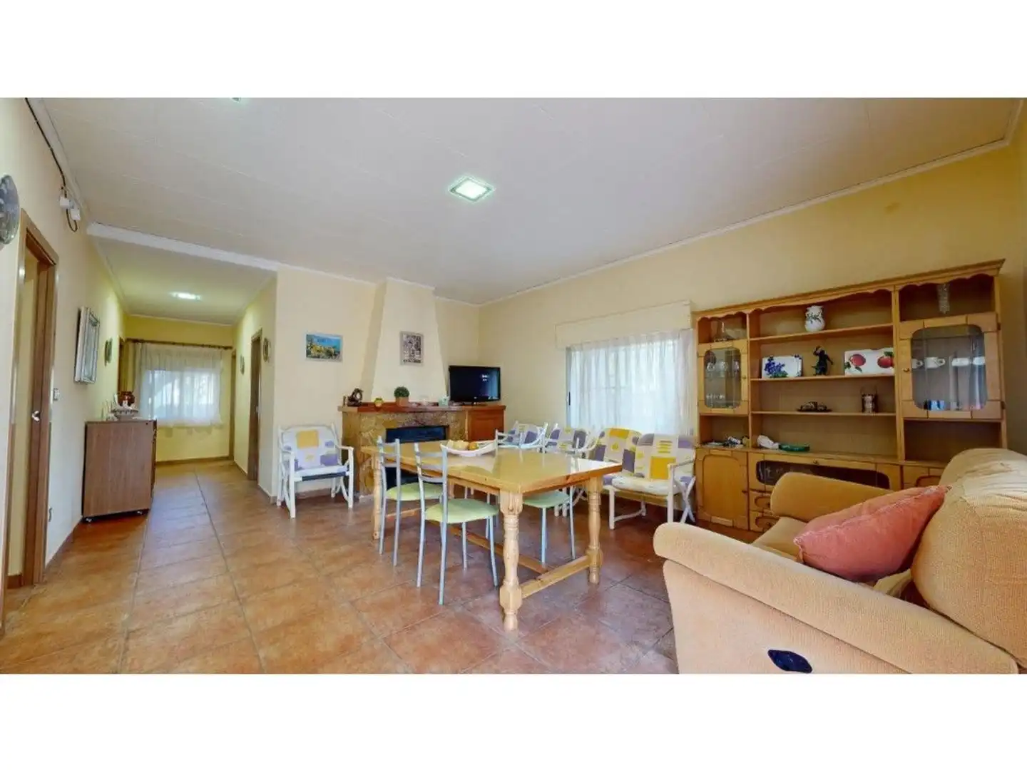 Comedor de Casa o chalet en venta en Tavernes de la Valldigna con Aire acondicionado, Jardín privado y Terraza