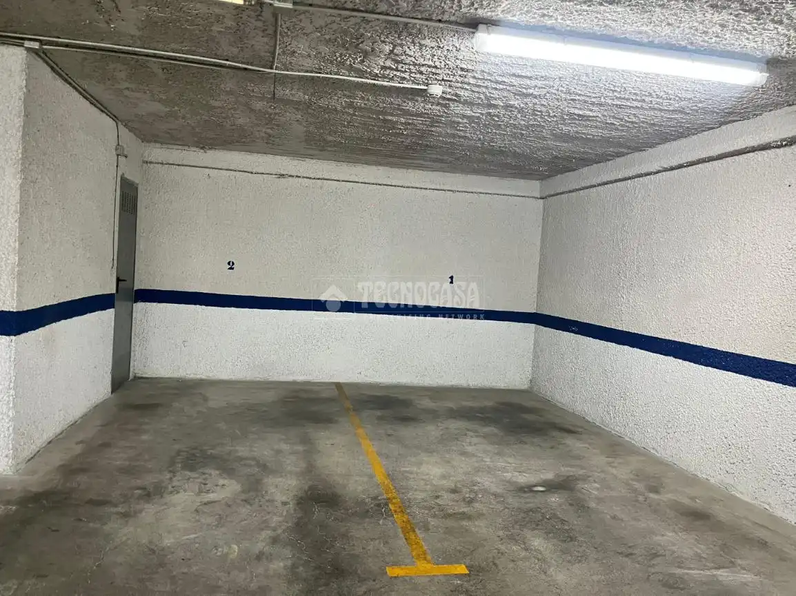 Individual with lift for sale in Av. de les Corts Valencianes, imagen 3