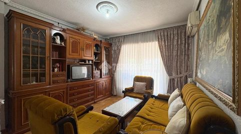 Foto 2 de Piso en venta en Juan de la Cierva, Getafe