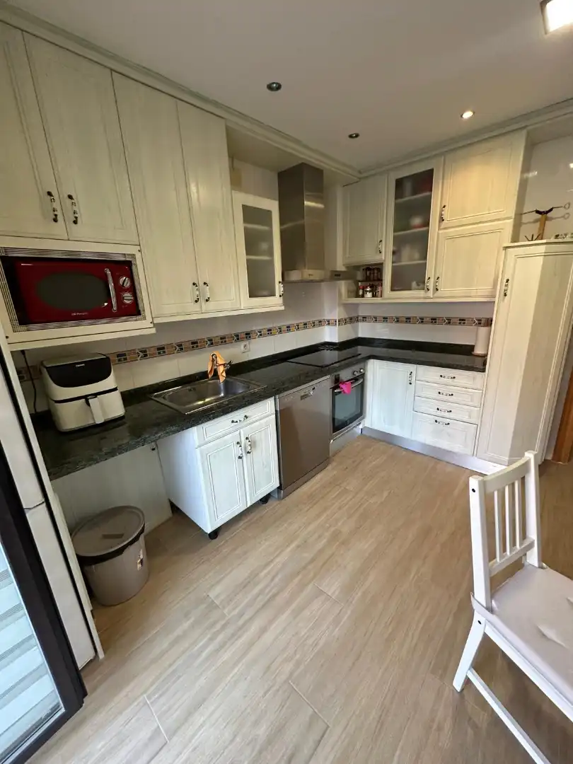 Cocina de Casa adosada en venta en Nájera con Calefacción, Jardín privado y Parquet
