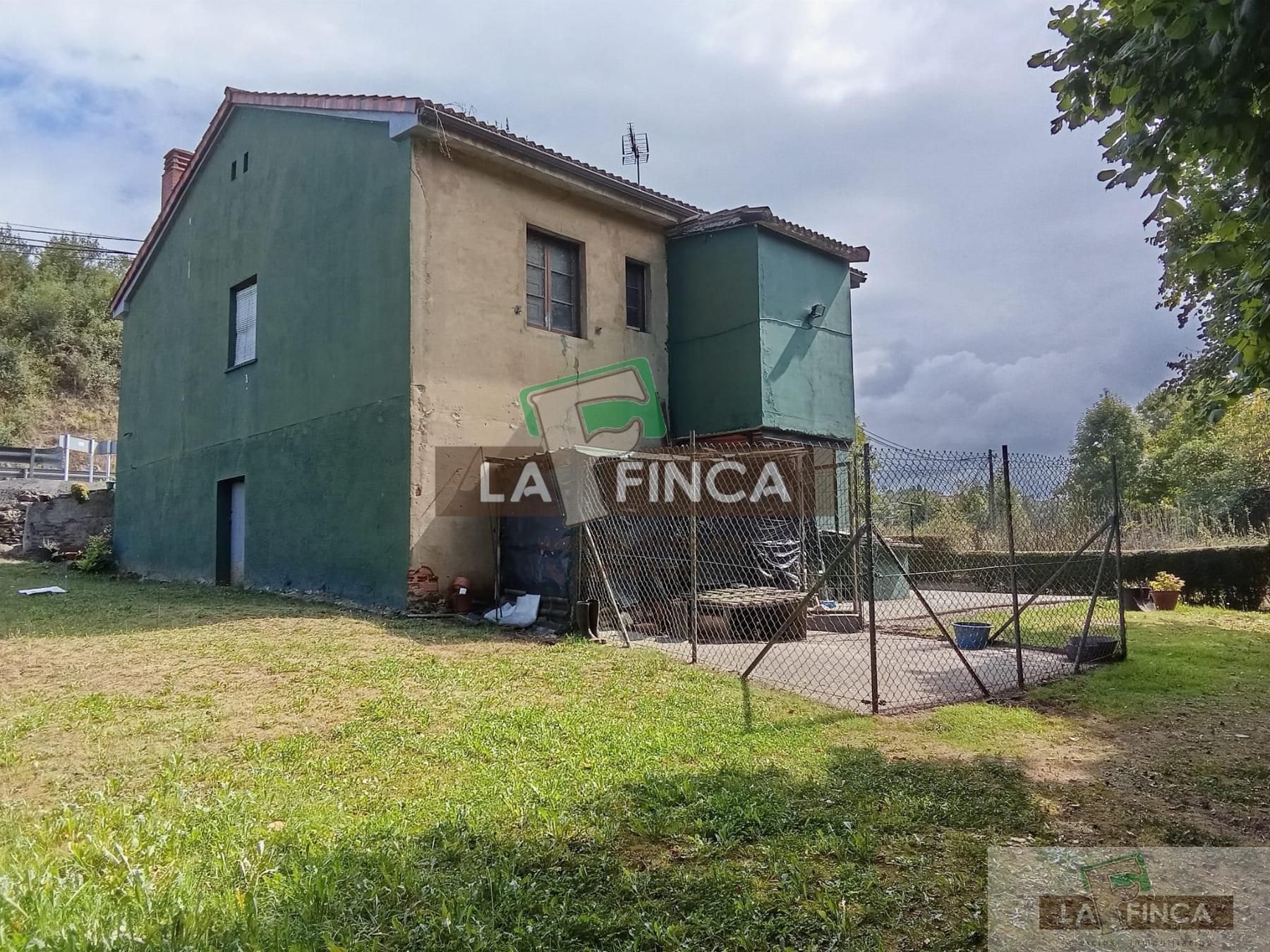 House or chalet for sale in San Claudio - Trubia - Las Caldas