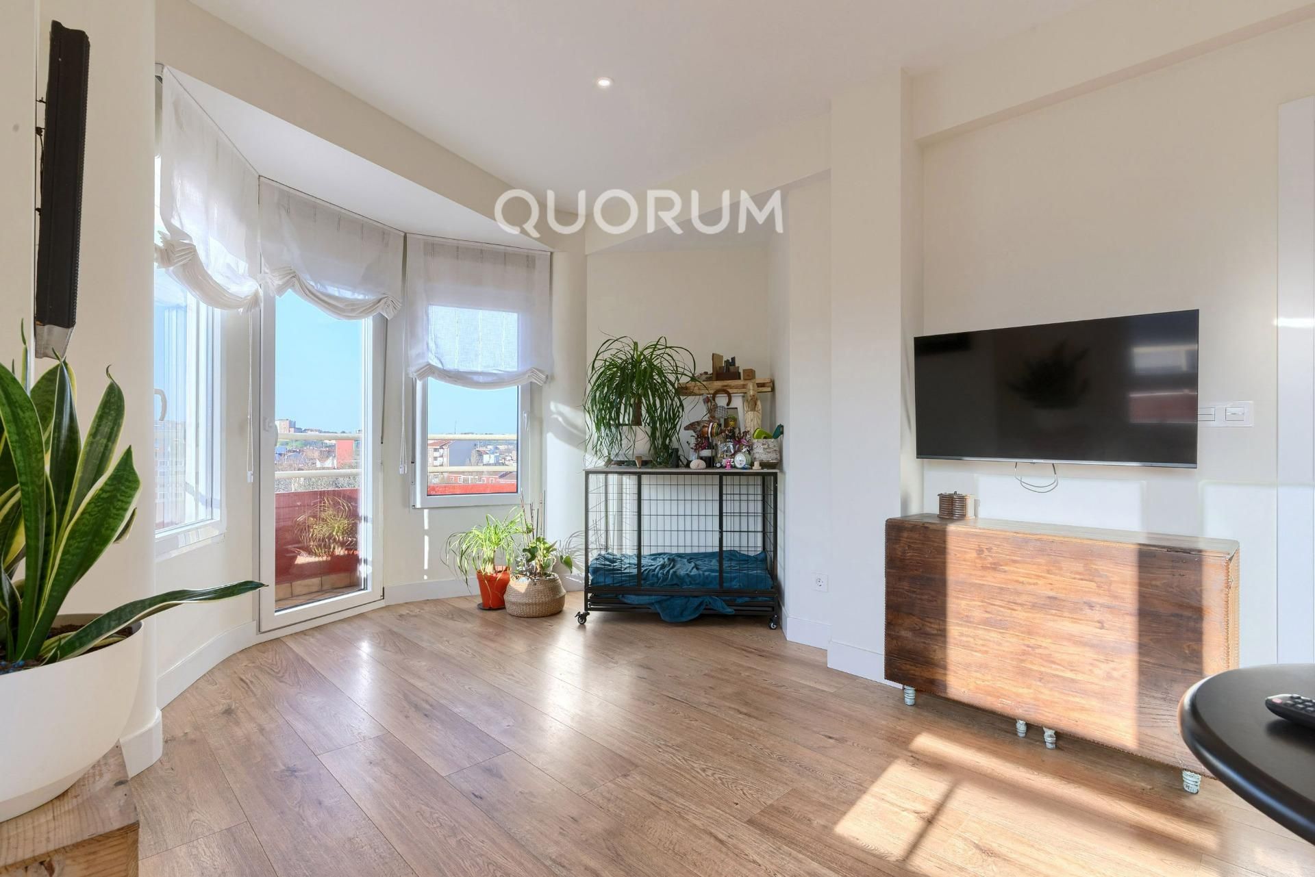 Living room of Flat for sale in Barakaldo   with Heating, Terrace and Storage room