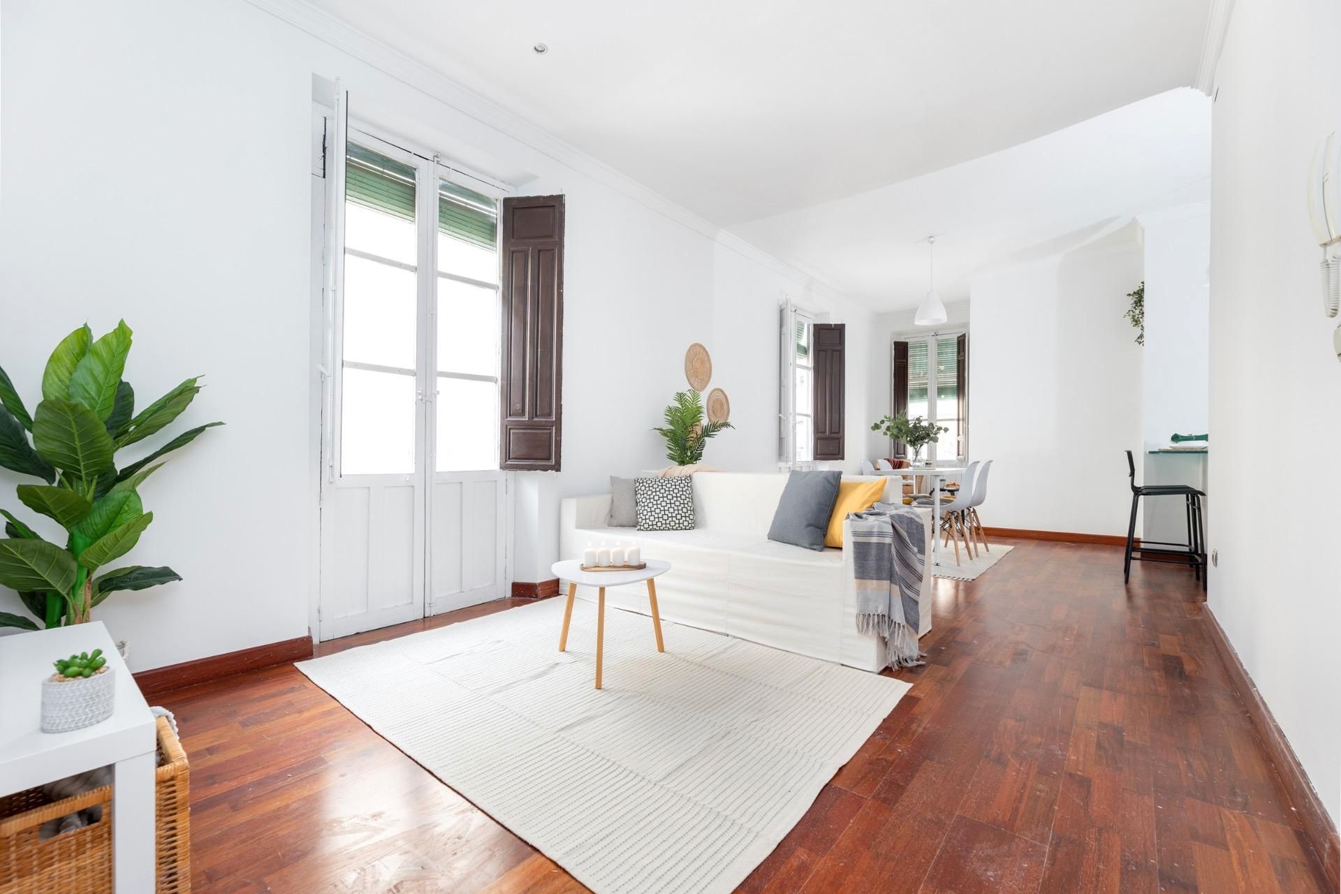 Sala de estar de Piso en venta en  Granada Capital con Parquet, Horno y Microondas