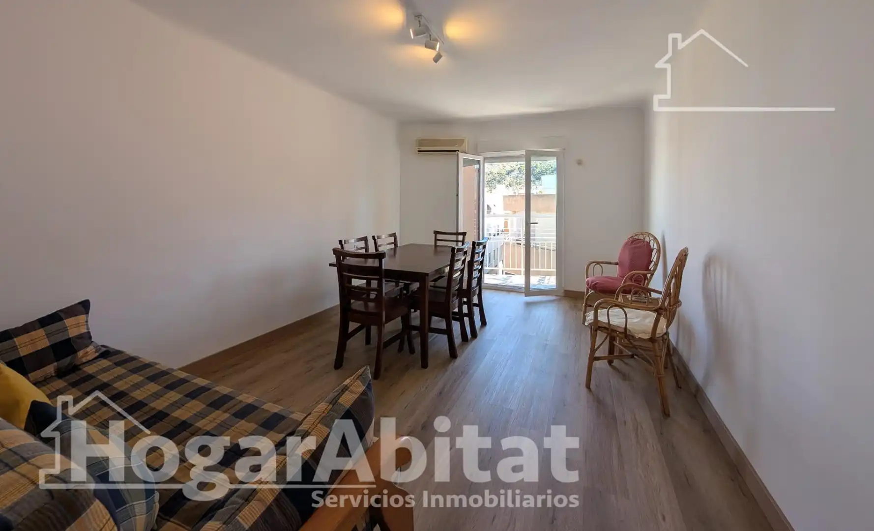 Sala d'estar de Pis en venda en Alicante / Alacant amb Aire condicionat, Calefacció i Moblat