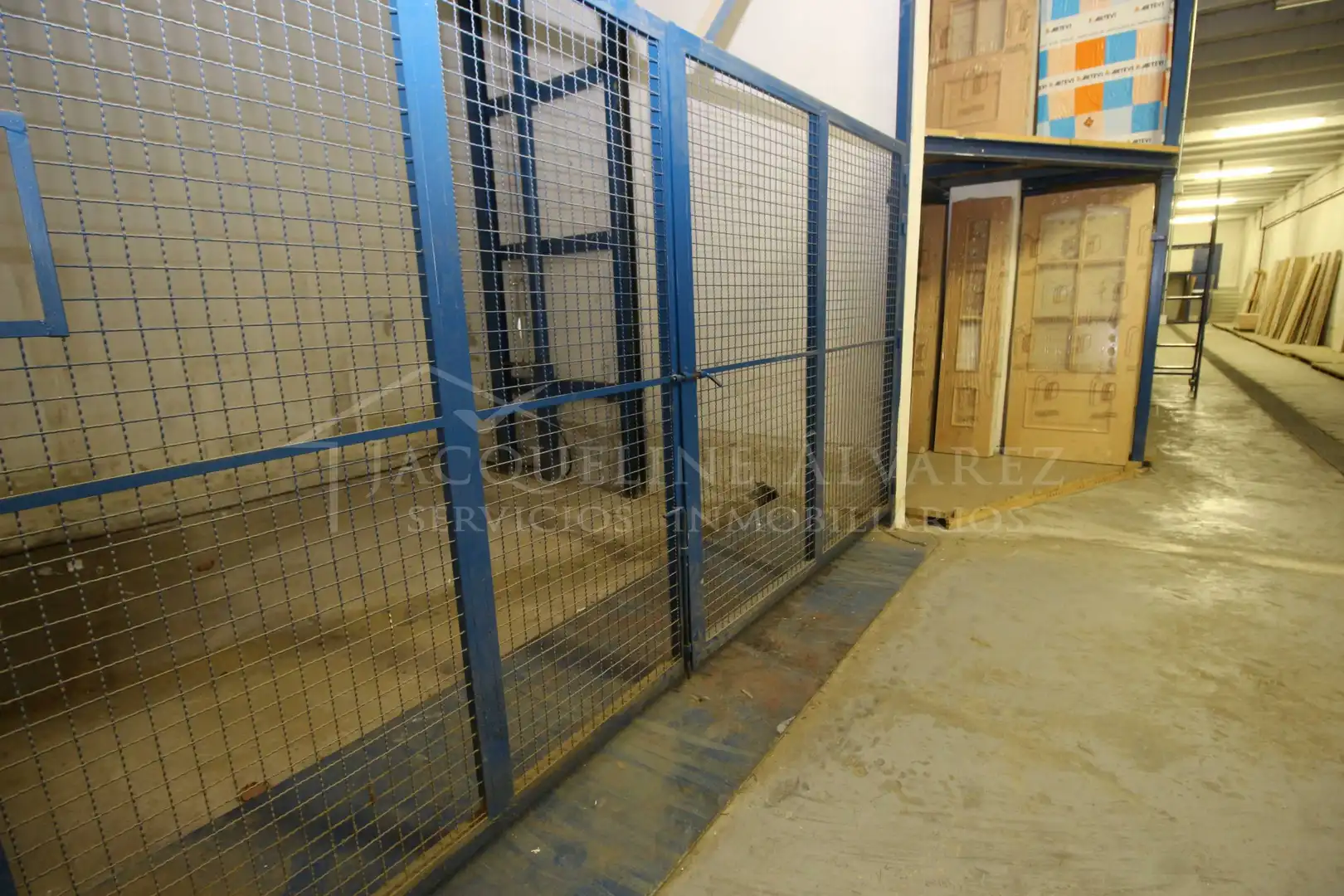 Nave industrial en venta en Pintores - Ferial