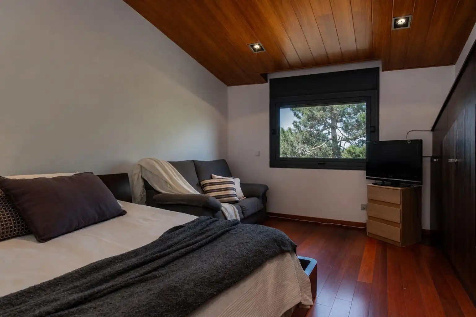 Habitación de Casa o chalet en venta en Cerdanyola del Vallès con Aire acondicionado, Calefacción y Jardín privado