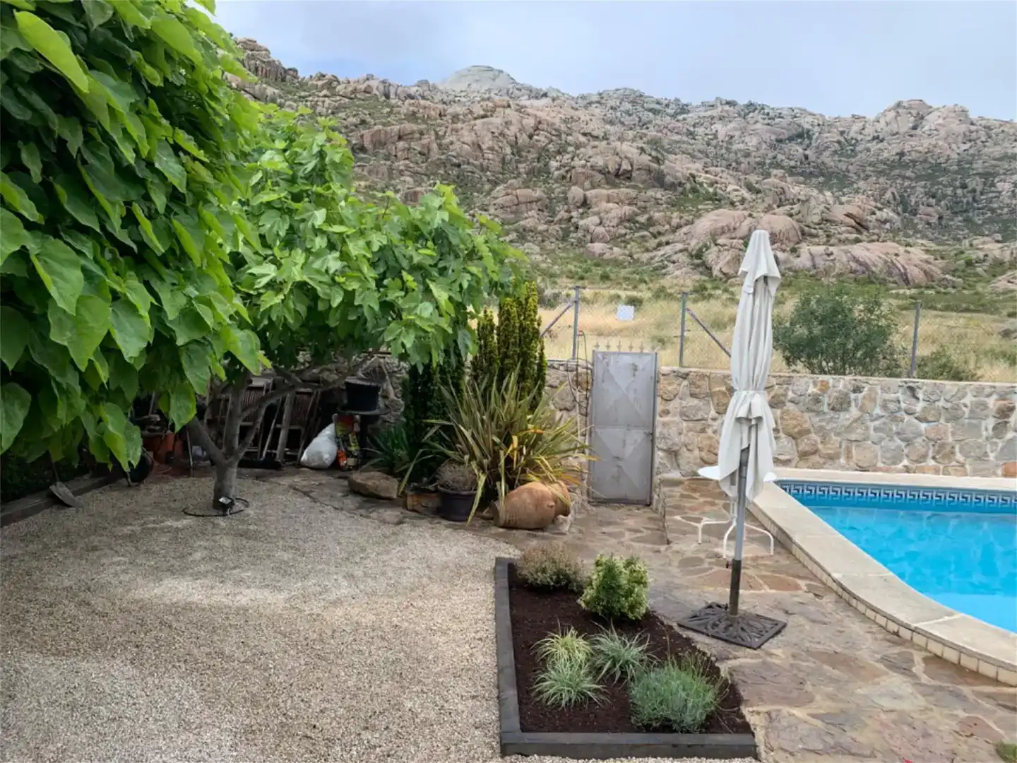 Terraza de Casa o chalet en venta en Manzanares El Real con Aire acondicionado, Jardín privado y Trastero