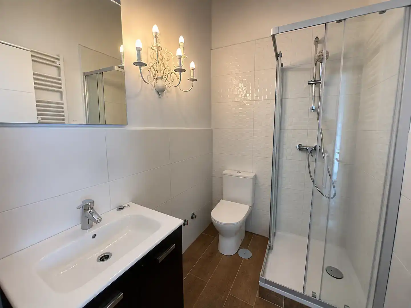 Badezimmer von Wohnung zur Miete in Navalcarnero mit Klimaanlage und Privatgarten