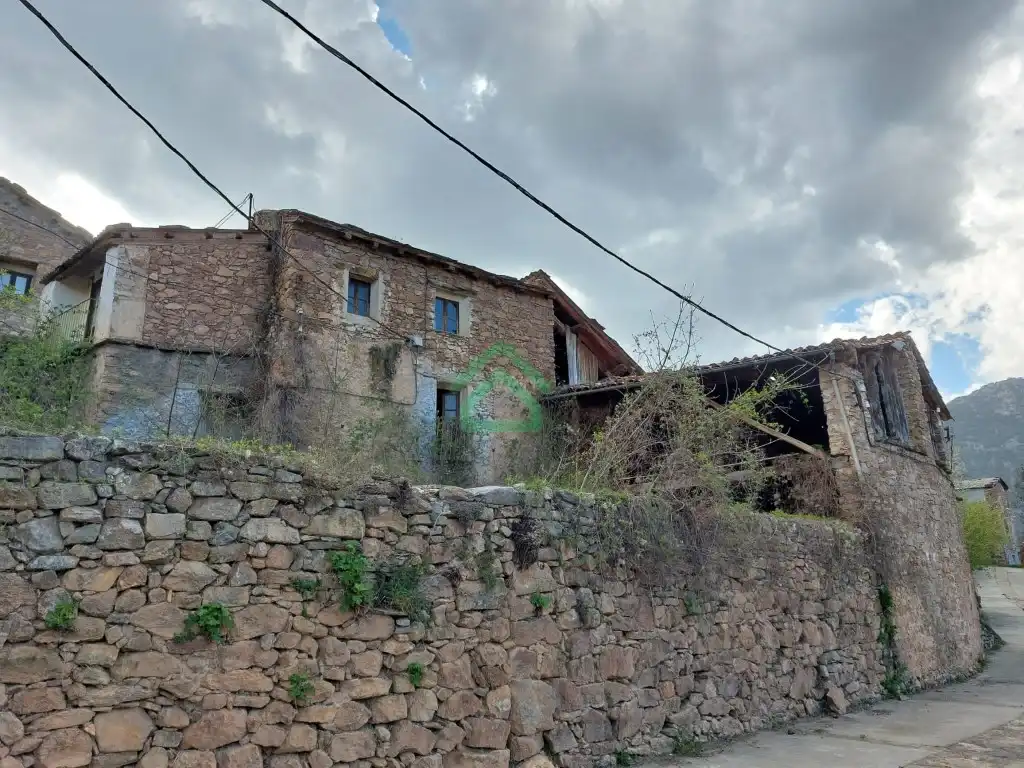 Exterior view of Houses for sale in Les Valls d'Aguilar