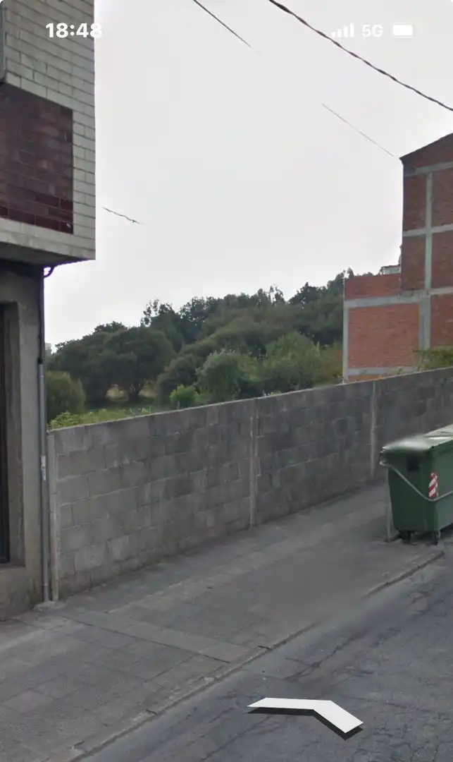Lands and plots for sale in A Estrada