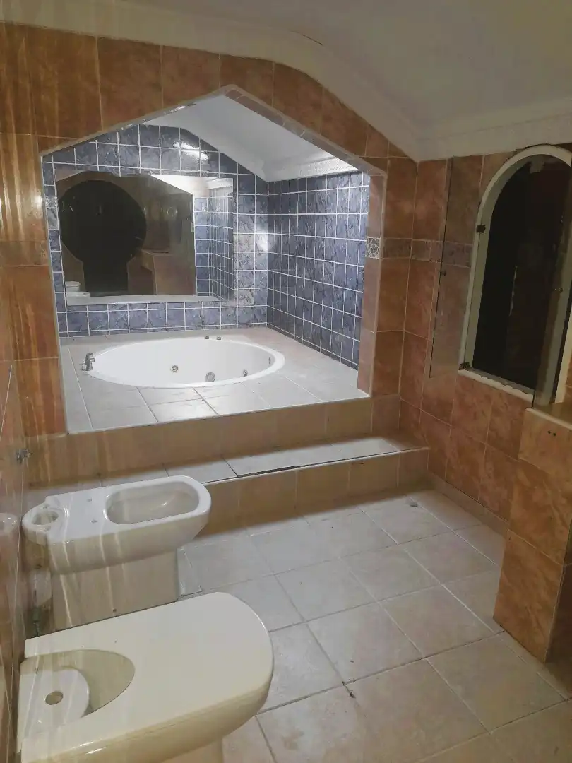 Bathroom of Houses for sale in Torrejón del Rey, Guadalajara