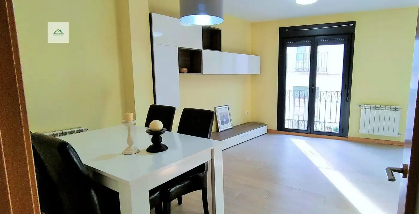Sala de estar de Piso de alquiler en Huesca con Calefacción, Terraza y Amueblado