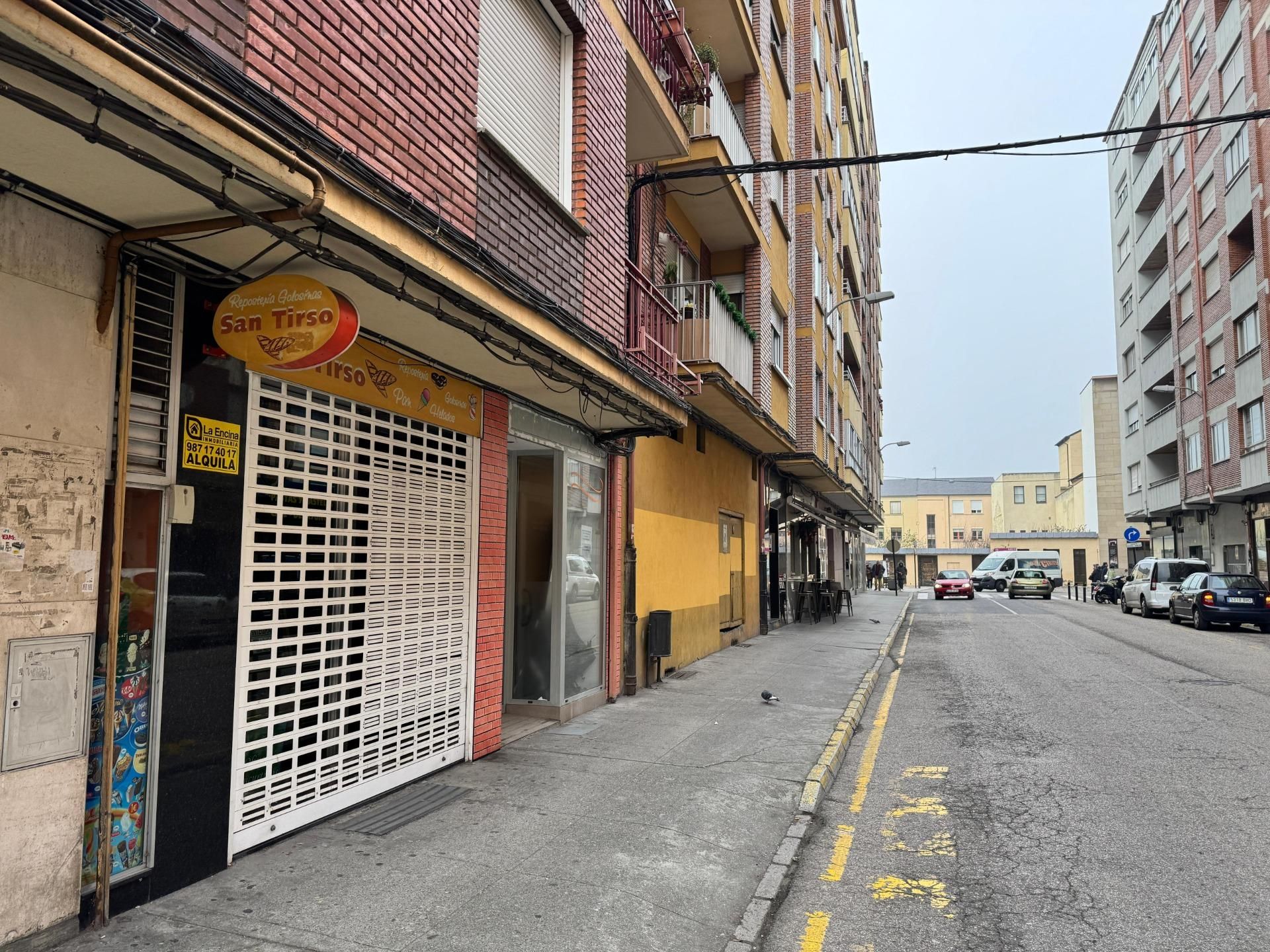 Vista exterior de Local de lloguer en Ponferrada amb Moblat